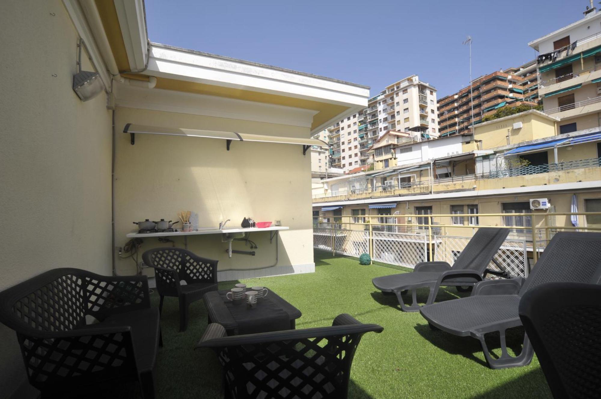 Casa Rosa Lucia Centrale Con Parcheggio San Remo Extérieur photo