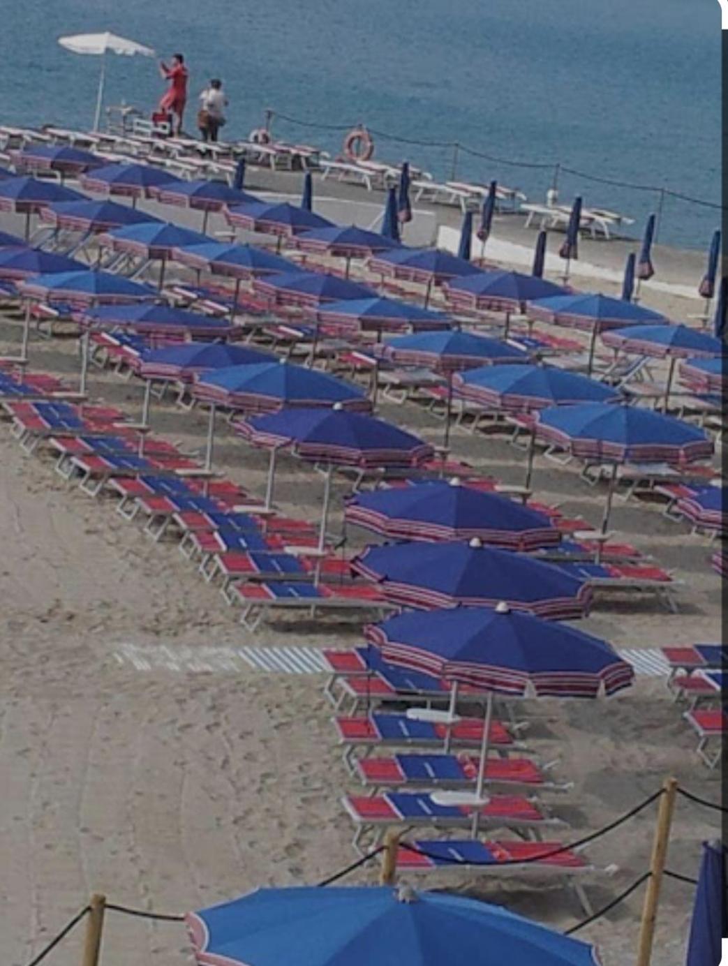 Casa Rosa Lucia Centrale Con Parcheggio San Remo Extérieur photo