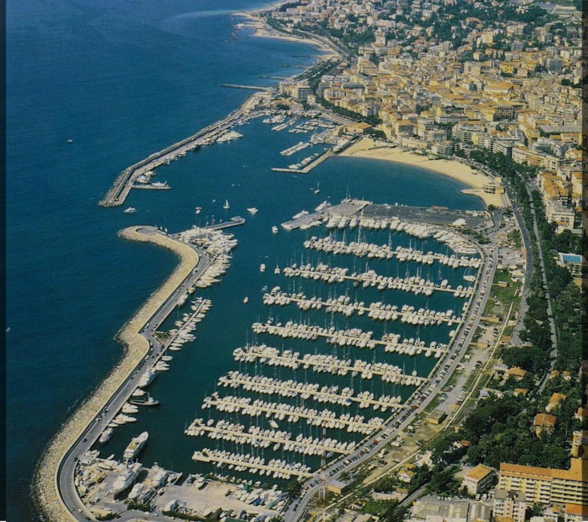 Casa Rosa Lucia Centrale Con Parcheggio San Remo Extérieur photo